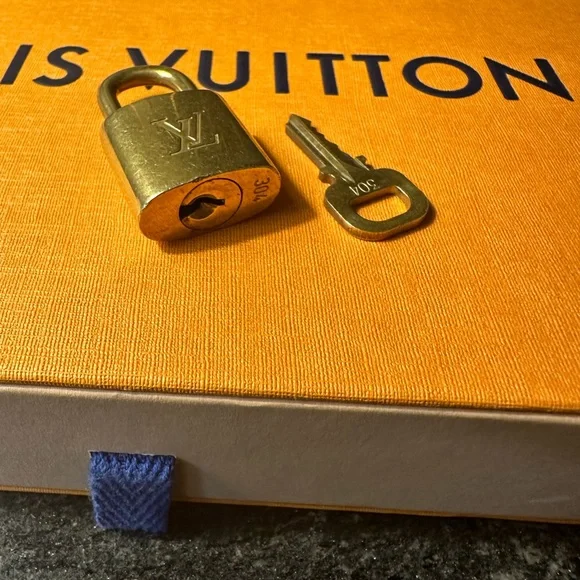 Authentic Louis Vuitton Padlock and Lock Set - Picture 5 of 5